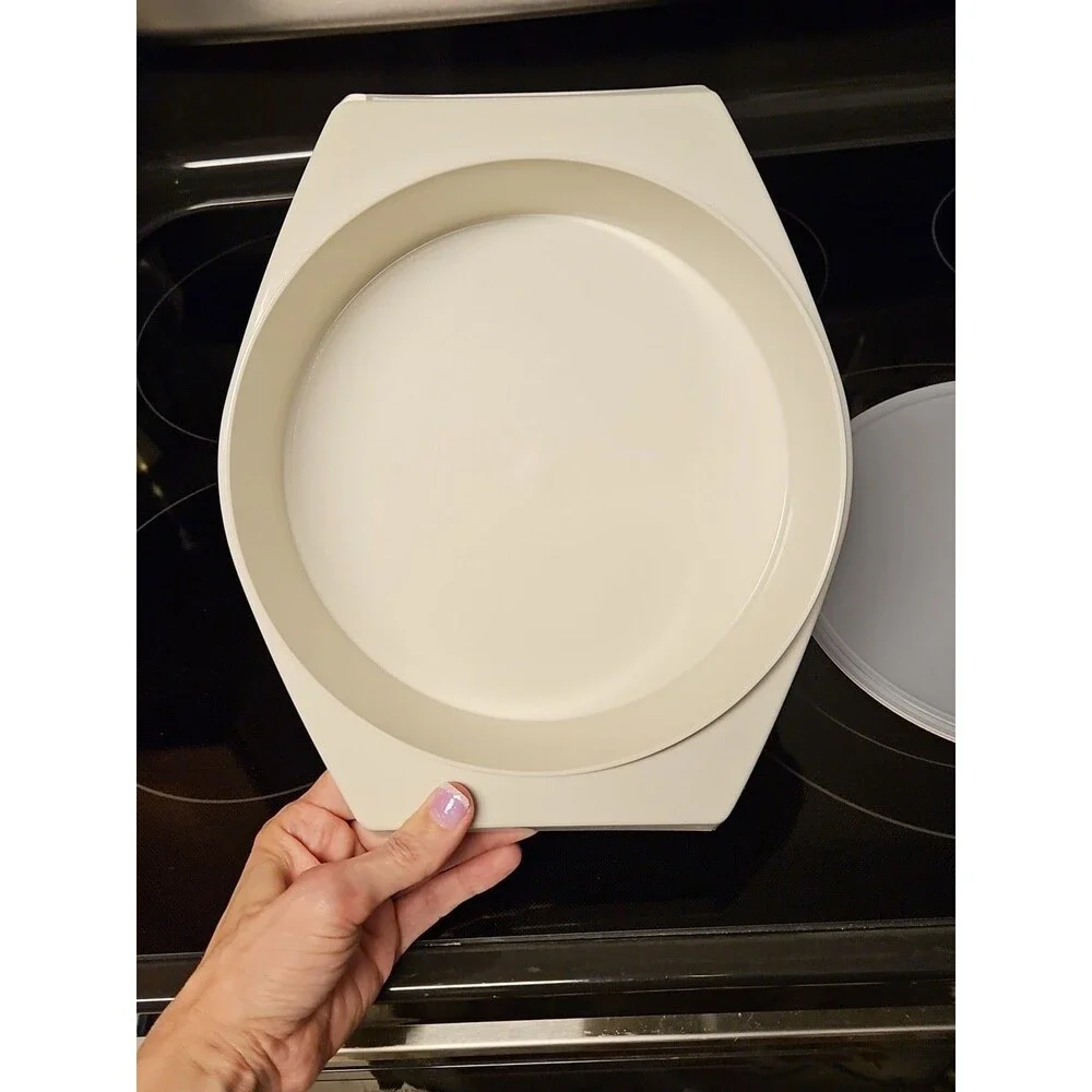 Vintage Tupperware #785-1 Tortilla / Pita Keeper with lid Almond